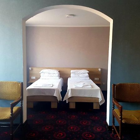 Hotel Institutul Muncii Kišiněv Exteriér fotografie