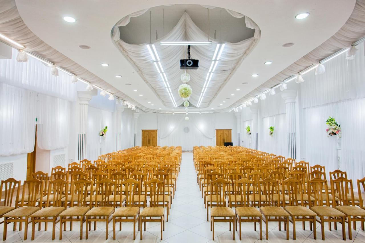 Hotel Institutul Muncii Kišiněv Exteriér fotografie