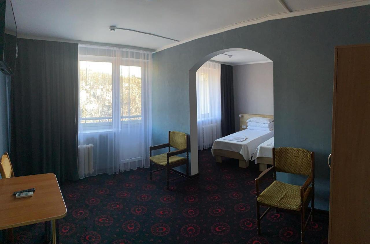 Hotel Institutul Muncii Kišiněv Exteriér fotografie