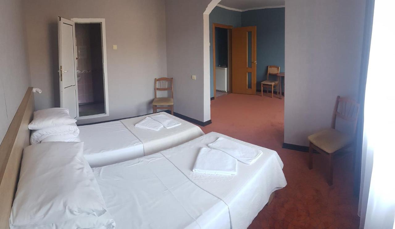 Hotel Institutul Muncii Kišiněv Exteriér fotografie